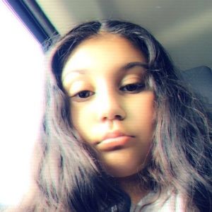 Meet your Posher, Adelina